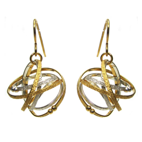 Mobius Mixed Drop Earring (lg)
22K gold vermeil, sterling
ERDR32-S-G Mobius Mixed Drop Earring (lg)
22K gold vermeil, sterling
ERDR32-S-G