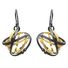 Mobius Mixed Drop Earring (lg)
22K gold vermeil, sterling
ERDR32-G-OX Mobius Mixed Drop Earring (lg)
22K gold vermeil, sterling
ERDR32-G-OX